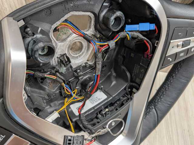 *19-24 OEM BMW F44 G20* G22 G23 G26 G29 G42 Steering Wheel W/ Shifters HEATED