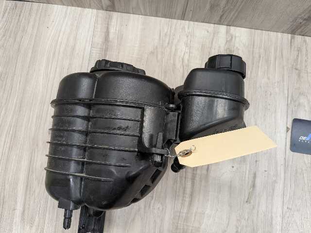 OEM BMW G20 G22 G23 G26 G42 Engine Coolant Expansion Overflow Tank Reservoir SET