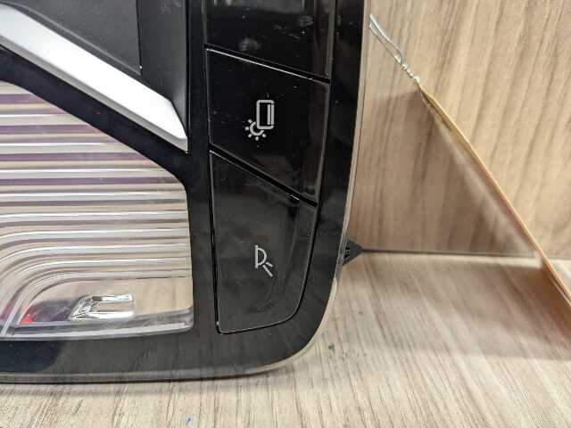 16-19 OEM BMW G12 740 750 M760 B7 Headliner Dome Light Sunroof Control Module