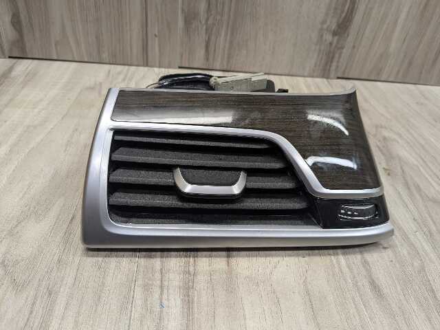 16-19 OEM BMW G12 750 Center Dash Doors Air Vent Wood Interior Light Trim SET