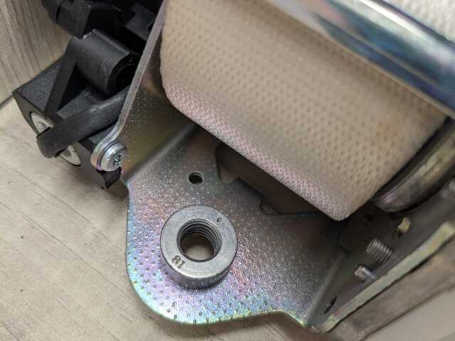 16-22 OEM BMW G11 G12 740 750 Front Right Passenger Seat Belt Retractor BEIGE