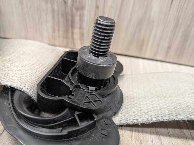 16-22 OEM BMW G11 G12 740 750 M760 Front Left Driver Seat Belt Retractor BEIGE