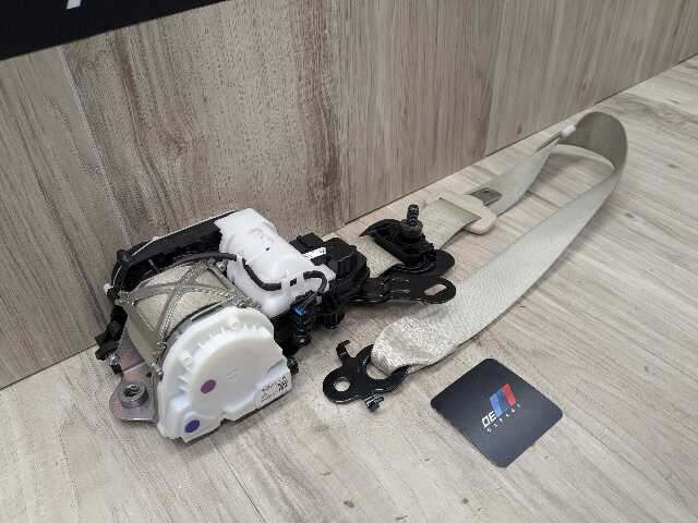 16-22 OEM BMW G11 G12 740 750 M760 Front Left Driver Seat Belt Retractor BEIGE