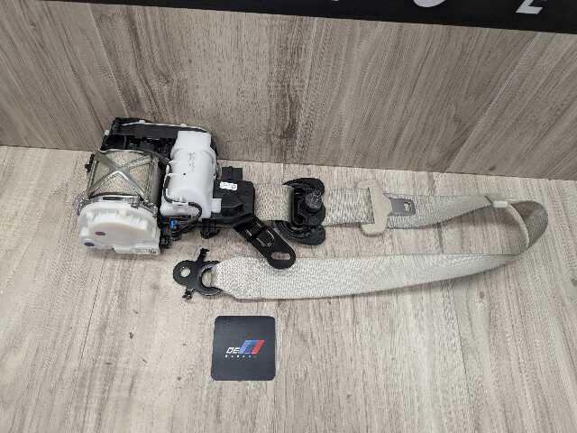 16-22 OEM BMW G11 G12 740 750 M760 Front Left Driver Seat Belt Retractor BEIGE