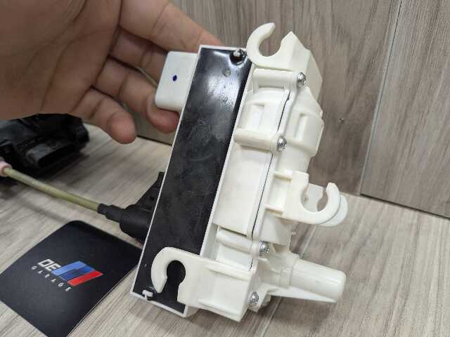 16-22 OEM BMW G11 G12 FRONT RIGHT PASSENGER Door Lock Latch Actuator SOFT CLOSE