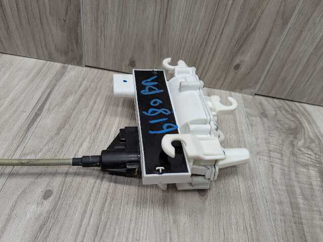 16-22 OEM BMW G11 G12 FRONT RIGHT PASSENGER Door Lock Latch Actuator SOFT CLOSE
