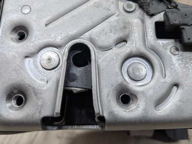 16-22 OEM BMW G11 G12 FRONT RIGHT PASSENGER Door Lock Latch Actuator SOFT CLOSE