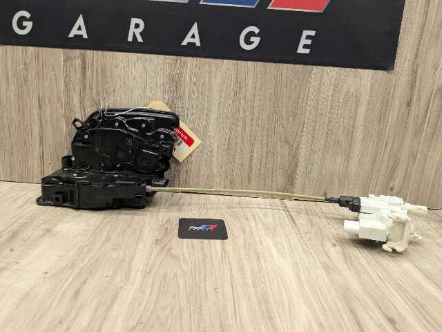 16-22 OEM BMW G11 G12 FRONT RIGHT PASSENGER Door Lock Latch Actuator SOFT CLOSE