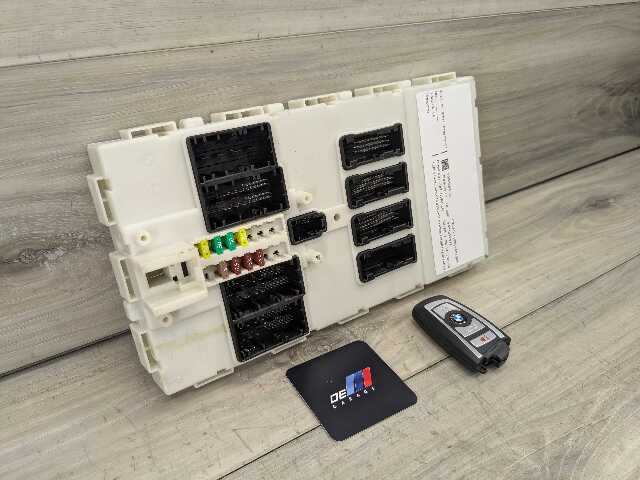 OEM BMW F30 F32 F33 F36 F80 F82 F83 Body Control Junction Box Module FEM + Key