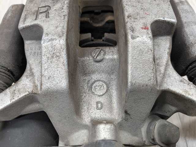 OEM BMW G20 G22 G23 G26 G42 330 M340 430 440 FRONT Right Passenger Brake Caliper