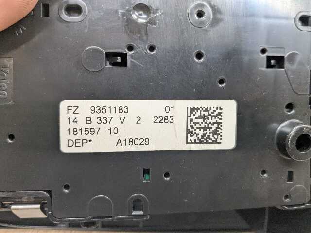 OEM BMW F22 F30 F32 F36 F80 F82 M3 M4 335 435 Roof Console Dome Light SOS Switch