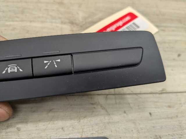 OEM BMW F30 F32 F33 F36 F80 M4 Lane Assistance Departure Driver Control Switch