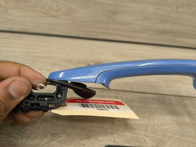 OEM BMW F22 F30 F32 F36 F80 F82 F83 M3 M4 COMFORT ACCESS Left Door Handle Blue