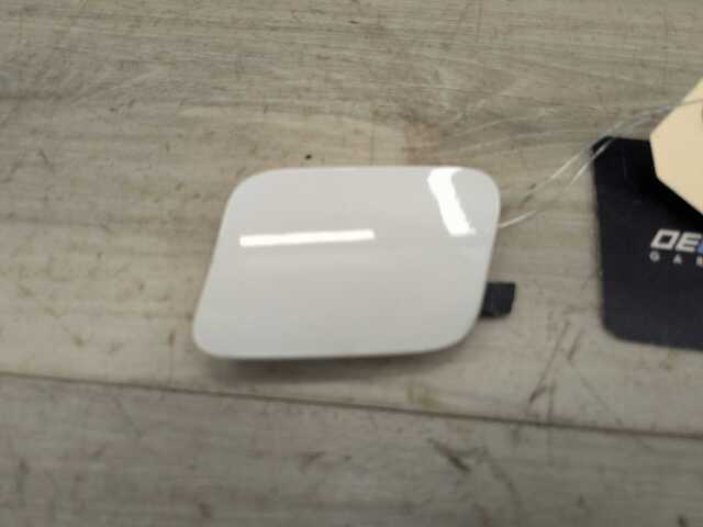 14-18 OEM BMW F15 REAR Bumper Tow Hook Cover White 300