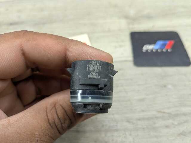 OEM BMW F15 F16 F48 F90 F97 G01 G12 G30 Bumper Parking Distance Sensor PDC White