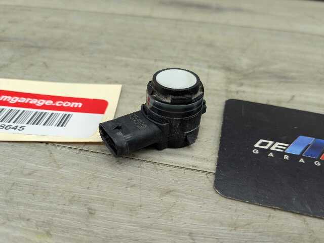 OEM BMW F15 F16 F48 F90 F97 G01 G12 G30 Bumper Parking Distance Sensor PDC White