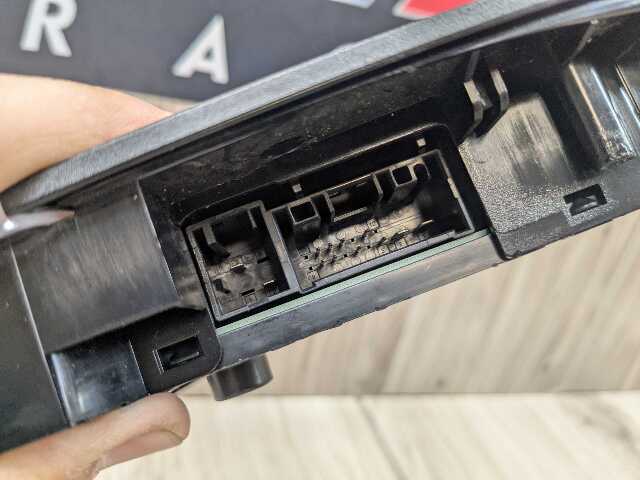 OEM BMW F22 F30 F32 F36 F80 F82 Headliner Roof Console Dome Light SOS Switch