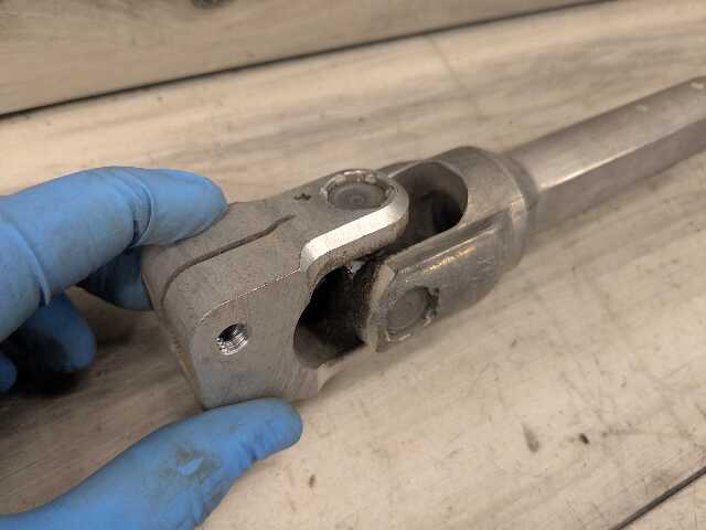 15-20 OEM BMW F80 F82 F83 F87 M2 M3 M4 Lower Steering Column Linkage Joint Shaft