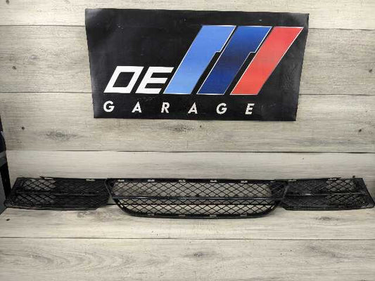 09-11 OEM BMW E90 328 LCI Front Bumper Lower Left Right Center Grilles (3)