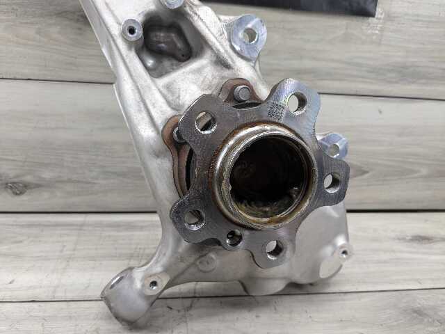 OEM BMW F95 G05 G06 G07 G09 X5 X7 Front Left Driver Hub Spindle Knuckle Bearing