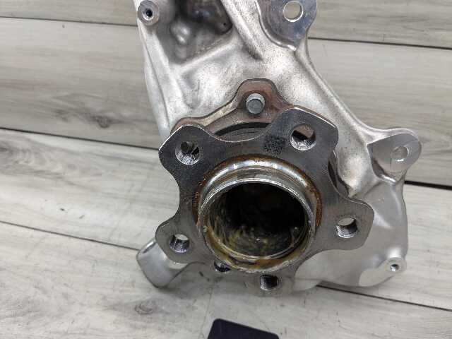 OEM BMW F95 G05 G06 G07 G09 X5 X7 Front Left Driver Hub Spindle Knuckle Bearing