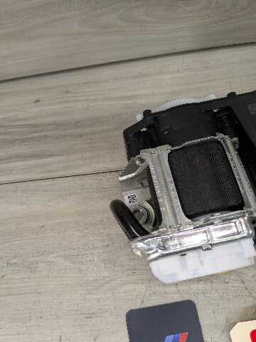 OEM BMW F95 G05 G06 G07 X5 X6 X7 Front Right Passenger Seat Belt Retractor Black