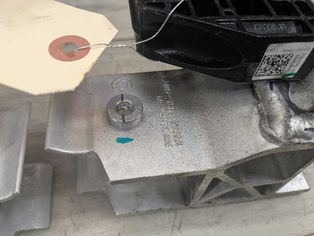 OEM BMW F95 F96 G05 G06 G07 G09 X5 X7 Left Right Bumper Impact Mount Bracket SET