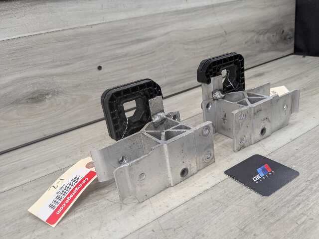 OEM BMW F95 F96 G05 G06 G07 G09 X5 X7 Left Right Bumper Impact Mount Bracket SET
