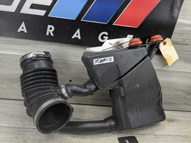 17-23 OEM BMW G05 G07 G12 G30 X5 Engine B58C Air Intake Resonator Hose Tube Pipe