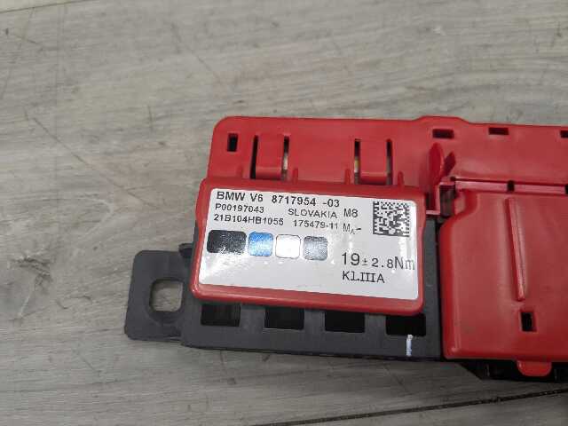 OEM BMW G05 G06 G07 X5 X7 Rear Battery Junction B+ Power Fuse box Distribution