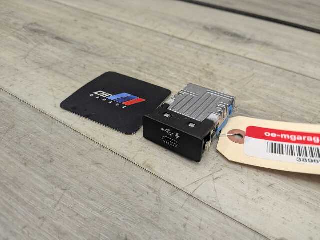 OEM BMW F44 F48 F97 G01 G05 G12 G20 G30 G80 USB Dual Type C Charger Port Socket