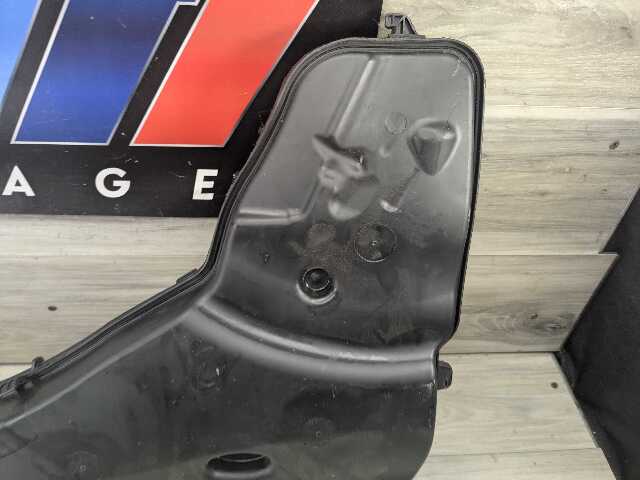 OEM BMW F95 F96 G05 G06 G07 X5 X6 X7 Windshield Washer Bottle Reservoir Tank