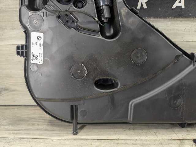 OEM BMW F95 F96 G05 G06 G07 X5 X6 X7 Windshield Washer Bottle Reservoir Tank