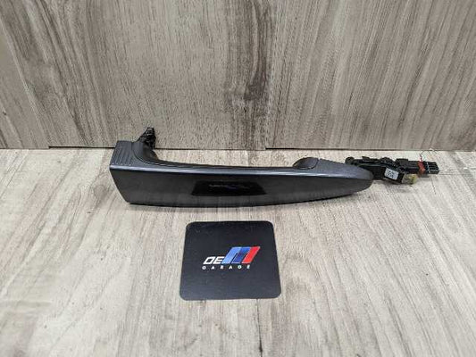 OEM BMW F30 F32 F80 F82 Front Right Passenger Door Handle COMFORT ACCESS Gray