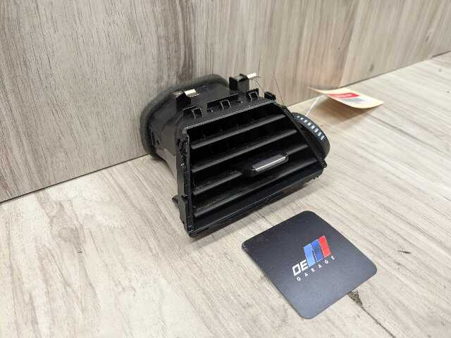 OEM BMW F30 F32 F33 F36 F80 F82 F83 M3 M4 Left Driver Dash AC Air Vent Grille