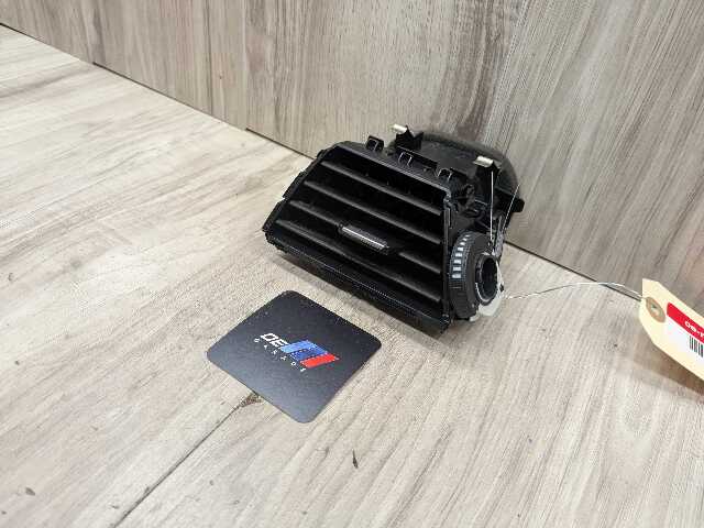 OEM BMW F30 F32 F33 F36 F80 F82 F83 M3 M4 Left Driver Dash AC Air Vent Grille