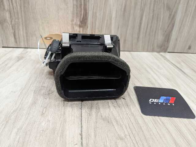 OEM BMW F30 F32 F33 F36 F80 F82 F83 M3 M4 Left Driver Dash AC Air Vent Grille
