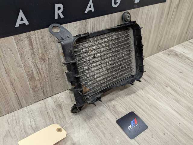 12-15 OEM BMW F22 F30 F32 F34 F36 Right Passenger Engine Oil Cooler Radiator