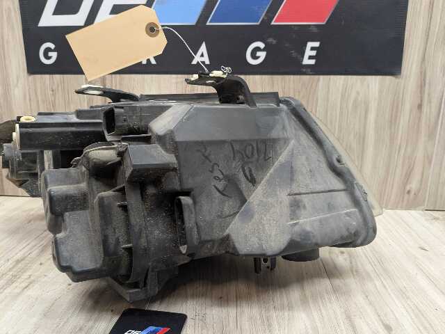 *09-11 OEM BMW E90 E91 328 335 LCI Left Driver Side Halogen Headlight w/ Modules