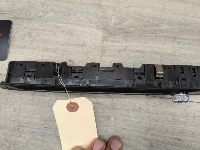 OEM BMW G20 G22 G23 G80 G82 G83 M3 M4 Control Panel Radio Media Buttons Control