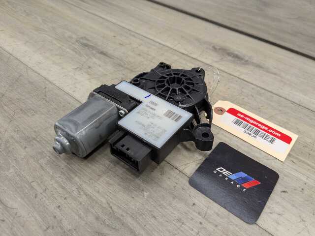OEM BMW G20 G80 330 M340 M3 FRONT Left Driver Side Door Window Regulator Motor