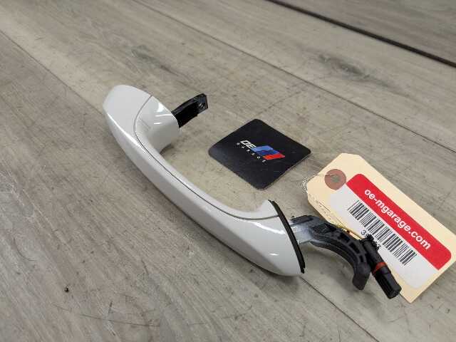 OEM BMW F90 G01 G20 G30 G80 Front Rear Right Passenger COMFORT Door Handle White
