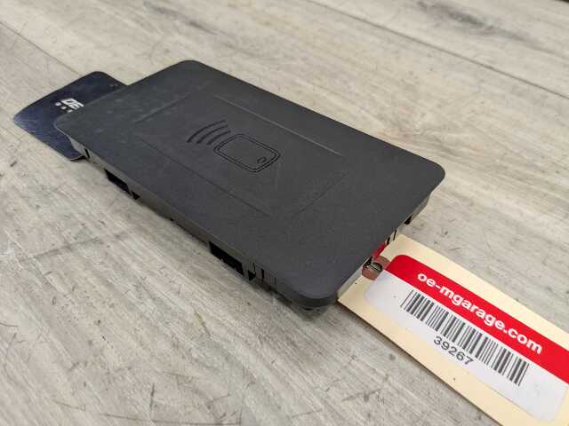 OEM BMW G20 G22 G23 G26 G80 M3 Center Console Storage Phone Car Wireless Charger
