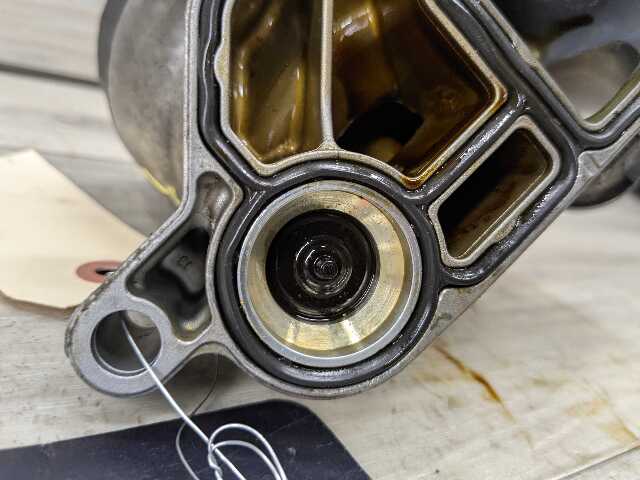 OEM BMW E82 E88 E90 E92 E93 Engine N51 N52 N54 N55 Oil Filter Housing COOLER