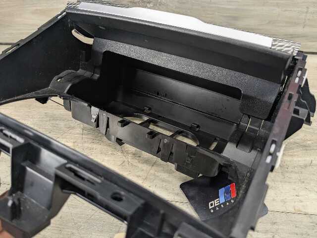 19-24 OEM BMW G20 G22 G23 G80 330 M340 Center Console Storage Cup Holder