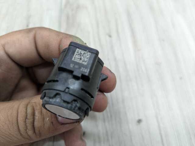 OEM BMW F44 G01* G05 G16 G20 G26 G30* G80 M3 M4 Bumper Parking PDC Sensor White