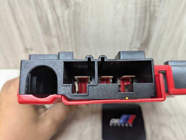 OEM BMW F15 F16 F85 X5 X6 Rear Trunk B+ Junction Power Distributor Fuse Box