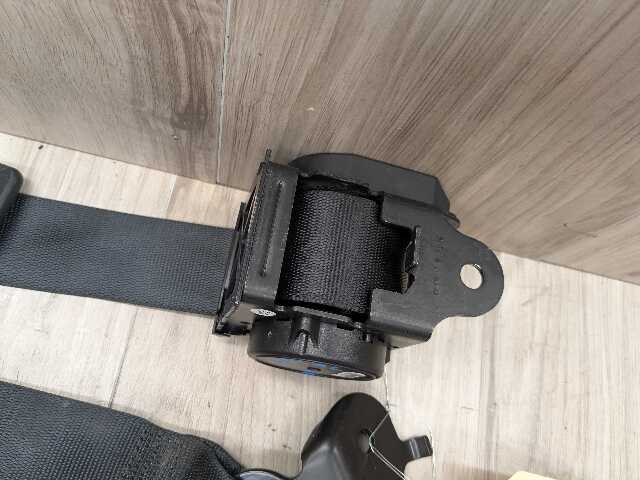 15-19 OEM BMW F16 F86 X6 X6M Rear Left Driver Side Seatbelt Seat Belt Retractor