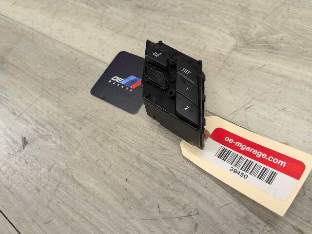 OEM BMW F95 G05 G06 G07 X5 Front Right Passenger Door Seat Memory Massage Switch
