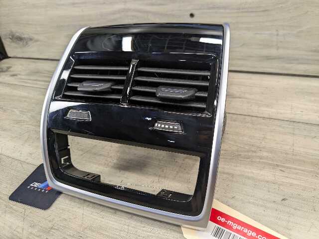 OEM BMW F95 F96 G05 G06 G07 G09 X5 X6 X7 REAR Center Console AC Air Vent Trim